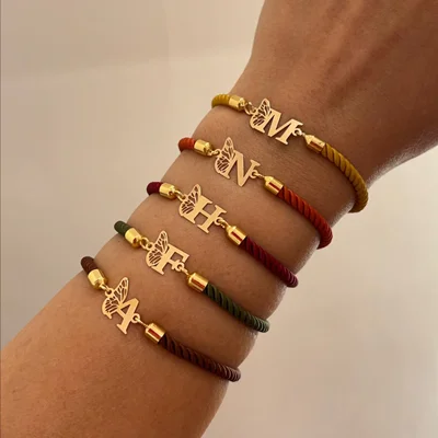 دستبند حروف اسم و بال پروانه