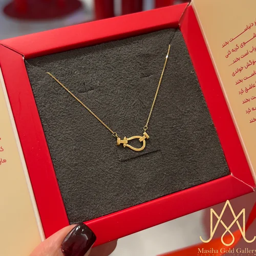 گردنبند امگا