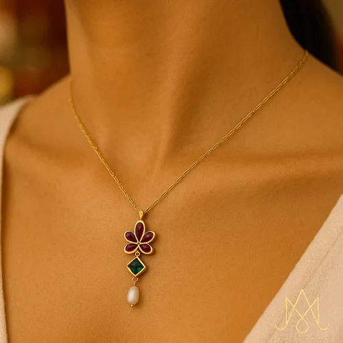 مدال خوشه پرنس مربع سبز و مروارید